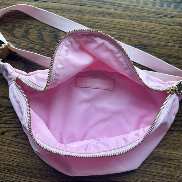 Stoney Clover Lane flamingo jumbo Fanny pack - Picture 3 of 3